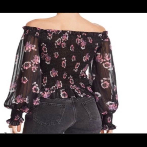 WAYF Eileen smocked off the shoulder top blouse size small balloon sleeves - Picture 2 of 14